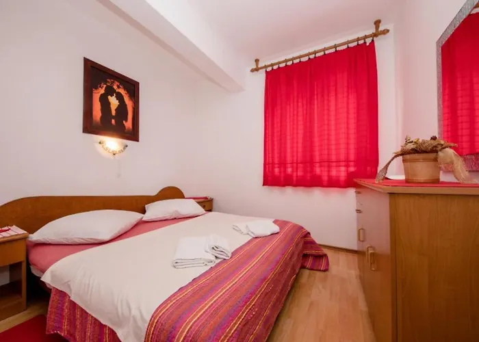 Scerbe Gordana & Miljenko Rab - Two Bedroom With Terrace 1 Daire Rab Town
