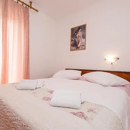 Apartman Scerbe Gordana & Miljenko Rab - Two Bedroom With Terrace 1 Rab Town