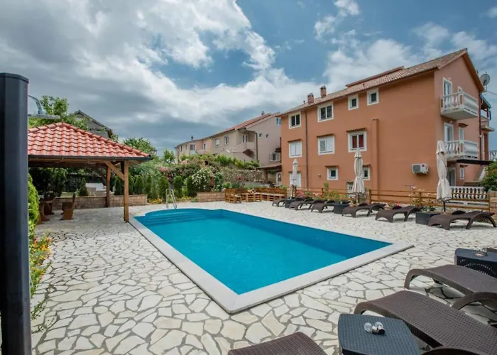 Scerbe Gordana & Miljenko Rab - Two Bedroom With Terrace 1 * Rab Town